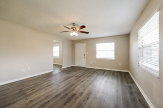 13115 Caribbean Blvd in Ft. Myers, FL - Building Photo - Building Photo