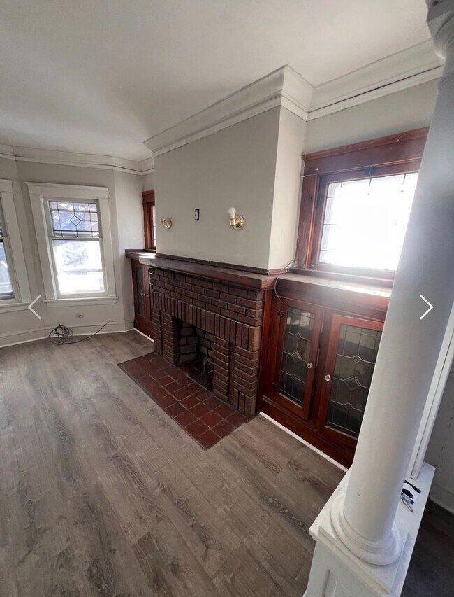 property at 9509 Parkview Ave