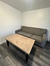 21 M St in Hampton, NH - Building Photo - Building Photo