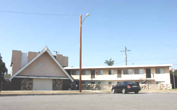 Chalet Apartments in Whittier, CA - Building Photo - Building Photo