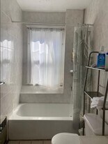 49 Conwell Ave, Unit 2 in Somerville, MA - Building Photo