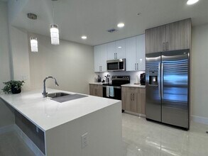 26600 Rosewood Pointe Dr, Unit 206 in Bonita Springs, FL - Building Photo - Building Photo