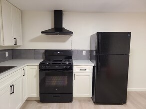 314 Washington St, Unit B in Vallejo, CA - Building Photo - Building Photo