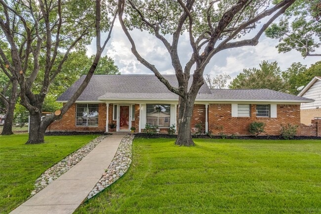 property at 2119 Quail Run