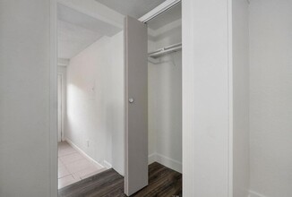 21 Larue St in Reeds Spring, MO - Building Photo - Building Photo