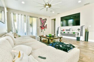 309 Irving Bend Dr in Groveland, FL - Building Photo - Building Photo