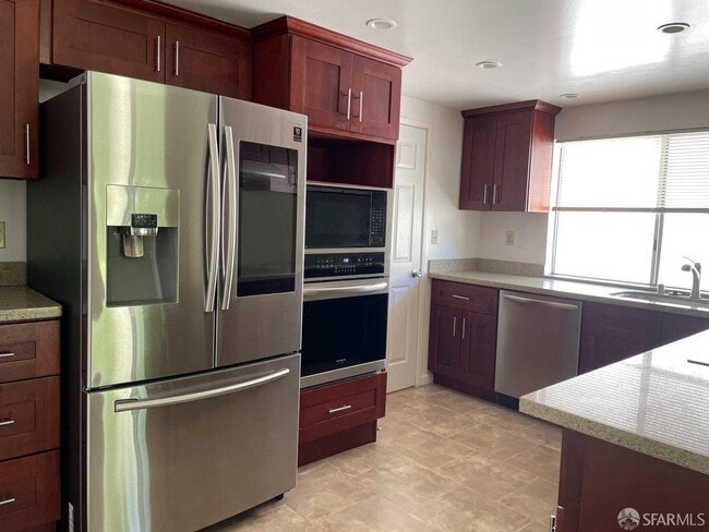 180 Valdivia Cir in San Ramon, CA - Building Photo - Building Photo
