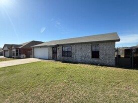 502 Carly Dr in Killeen, TX - Building Photo