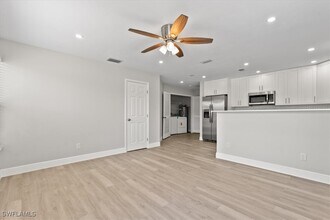2398 54th Terrace SW in Naples, FL - Building Photo - Building Photo