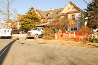 7-9 Lafayette St in Rumson, NJ - Building Photo - Building Photo