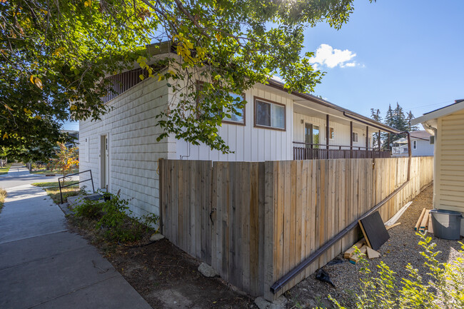 39 4 Av SE in High River, AB - Building Photo - Building Photo