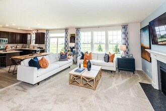 2111 Tremont Ave in Yorkville, IL - Building Photo - Building Photo