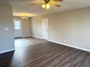 101 Pappy Dr in Oak Grove, KY - Building Photo - Building Photo