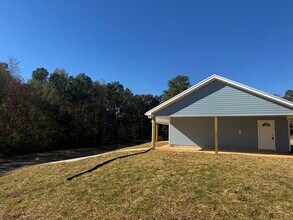 376 Silver Run Rd in Munford, AL - Foto de edificio - Building Photo