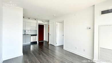 120 Varna Dr in Toronto, ON - Building Photo - Building Photo