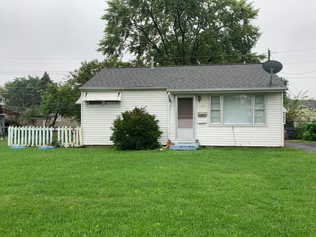 1409 Hillary Ave Rentals in Burlington, IA