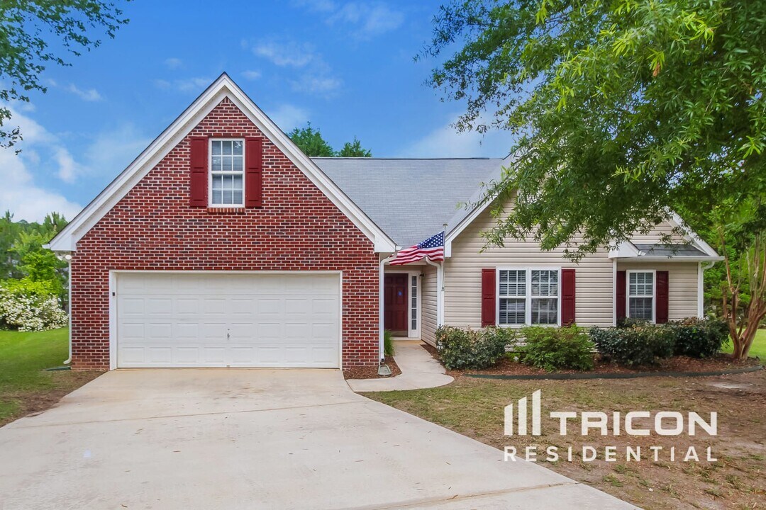 4316 Beaverton Ct in Loganville, GA - Building Photo
