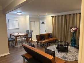 5309 Grovedale St in Roseville, MI - Building Photo - Building Photo