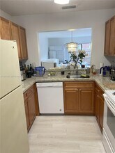 413 Palm Cir E in Pembroke Pines, FL - Building Photo - Building Photo