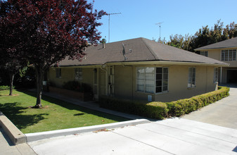 528 S Mathilda Ave in Sunnyvale, CA - Building Photo - Building Photo