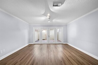 2160 Winrock Blvd in Houston, TX - Building Photo - Building Photo