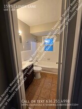 1595 Clover Ln in Florissant, MO - Building Photo - Building Photo