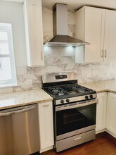 79 Bailey Rd, Unit 1 in Somerville, MA - Building Photo - Building Photo