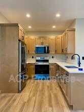 110 Baker St in Everson, WA - Building Photo - Building Photo