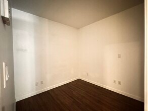 384 Harbour Rd in Victoria, BC - Building Photo - Building Photo