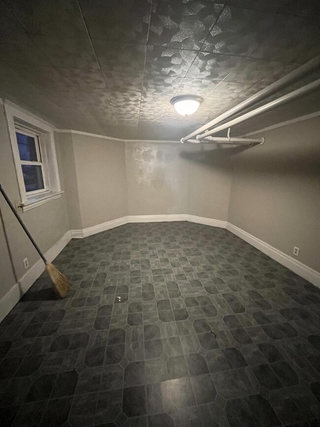 property at 4515 Magoun Ave