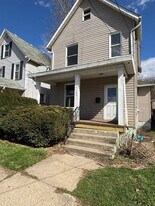 1105 Pollock Ave in New Castle, PA - Building Photo
