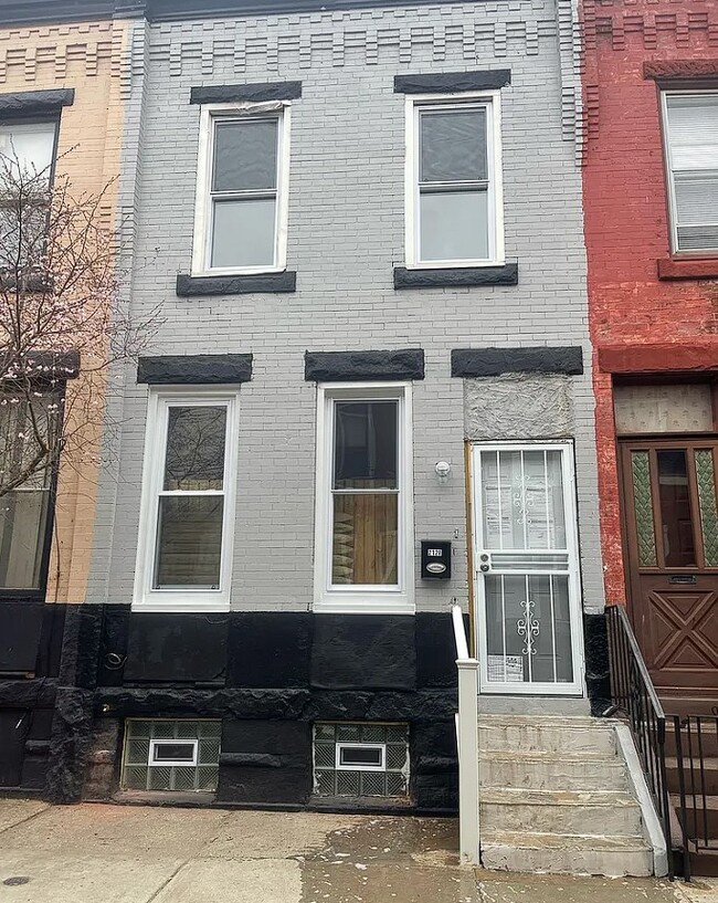 2128 N Corlies St in Philadelphia, PA - Building Photo - Building Photo