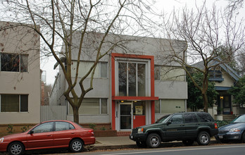 1818 N St in Sacramento, CA - Building Photo - Building Photo