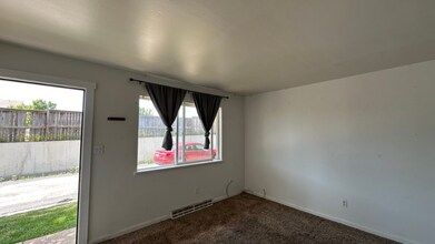 4041 Goodell Ln in Fort Collins, CO - Building Photo - Building Photo