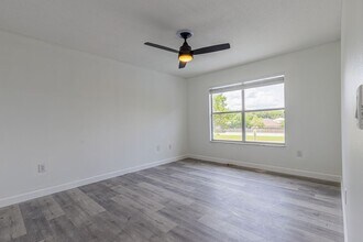 2252 Wyndam Way in Kissimmee, FL - Building Photo - Building Photo