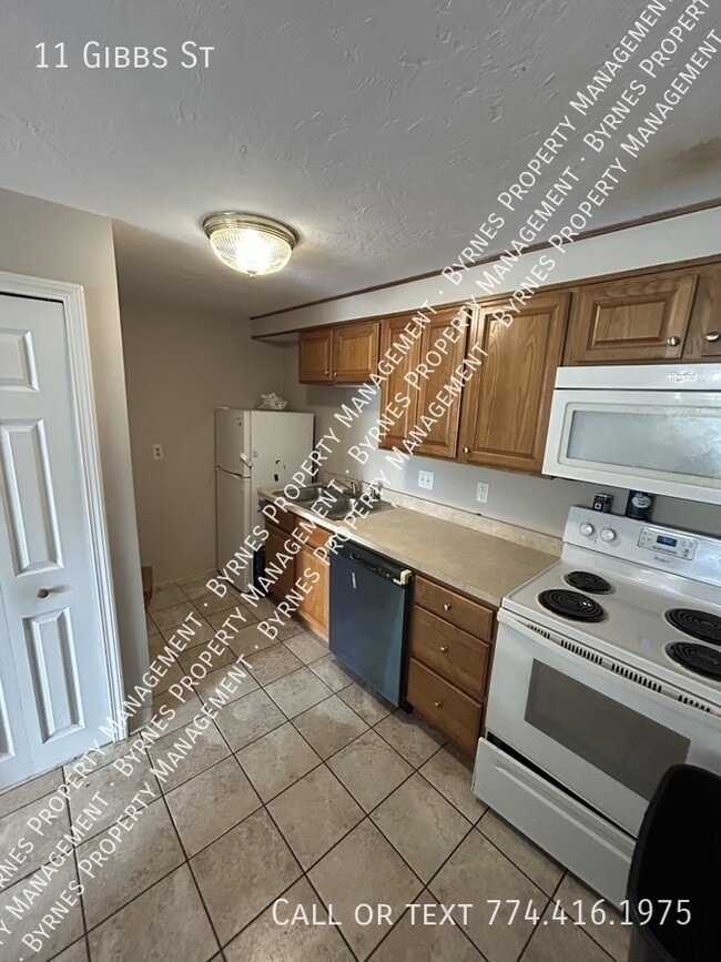 property at 11 Gibbs St