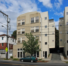 4038 Stone Way in Seattle, WA - Building Photo - Building Photo