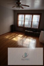 5039 N Springfield Ave in Chicago, IL - Building Photo - Building Photo