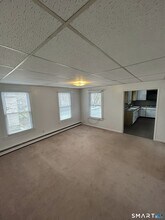 73 Peck St in Norwich, CT - Building Photo - Building Photo