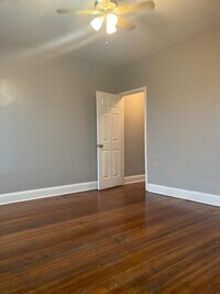 3224 Kenyon Ave photo'