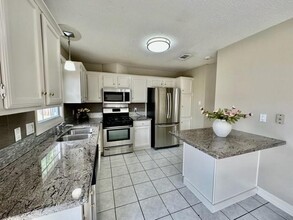 3811 Kitchen Hill Ln in Sugar Land, TX - Building Photo - Building Photo