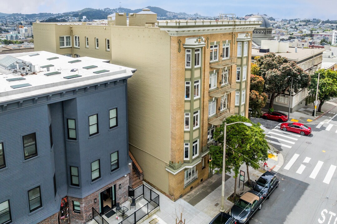 Parthenon Apartments in San Francisco, CA - Building Photo