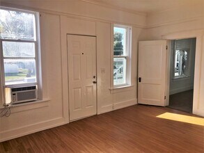 1309 Hidden Creek Ct-Unit -B in Salt Lake City, UT - Foto de edificio - Building Photo