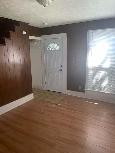 599 S Court St, Unit C in Medina, OH - Building Photo - Building Photo