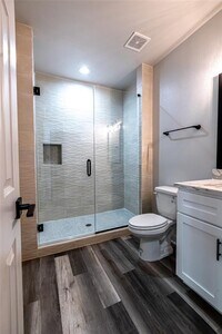 102 Marsden St photo'