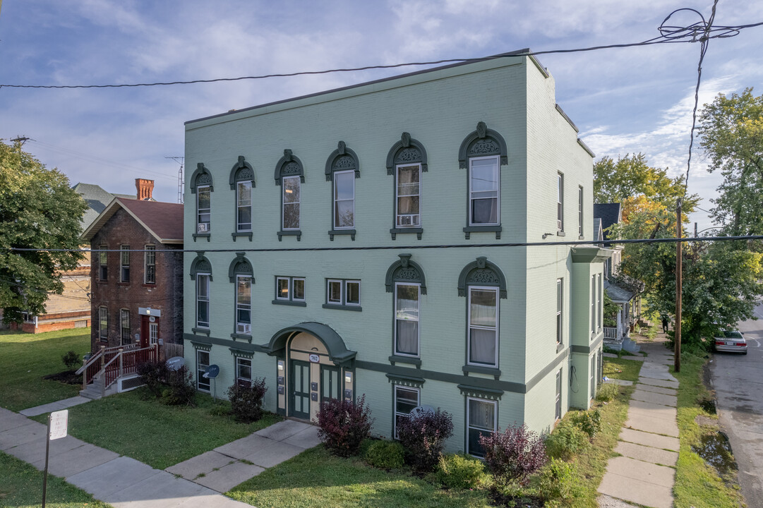 702 Walnut St in Toledo, OH - Building Photo