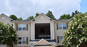 9301 Waldrop Pl in Decatur, GA - Building Photo