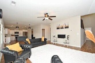 208 Arrowwood Dr in Carrollton, GA - Building Photo - Building Photo