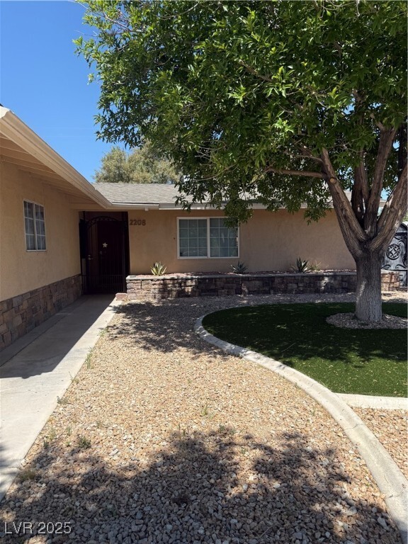 2208 Glen Heather Way in Las Vegas, NV - Building Photo - Building Photo