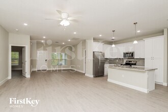 124 Lamarque St in Palm Bay, FL - Building Photo - Building Photo